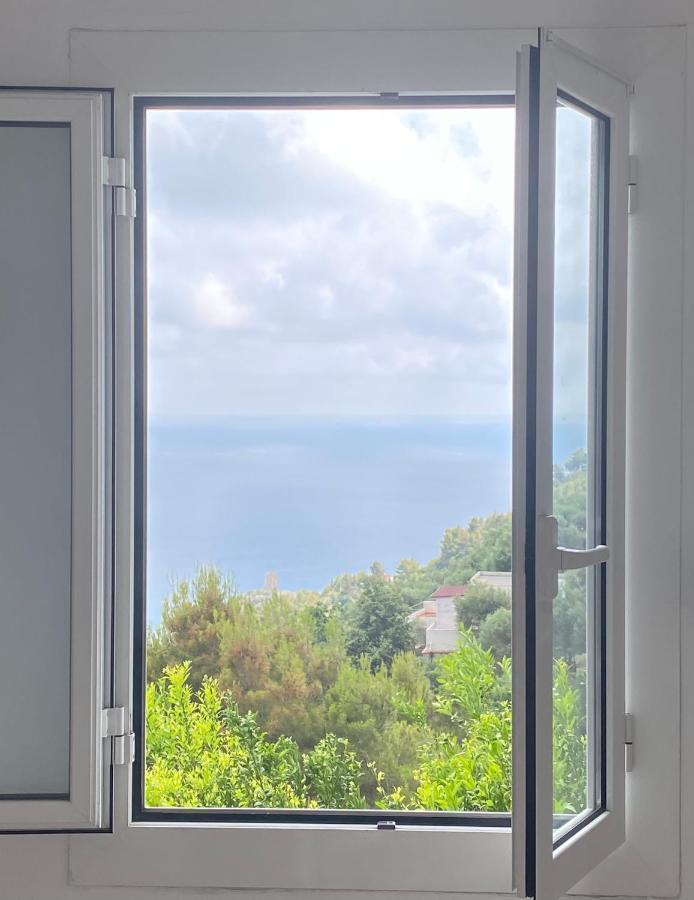 “Da Senso” Relax Nel Verde Vista Mare ฟีนาเลลีกูเร ภายนอก รูปภาพ